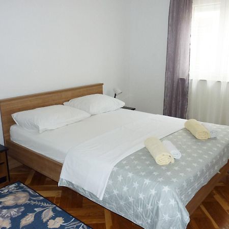 Apartments Bozica Вир Екстер'єр фото