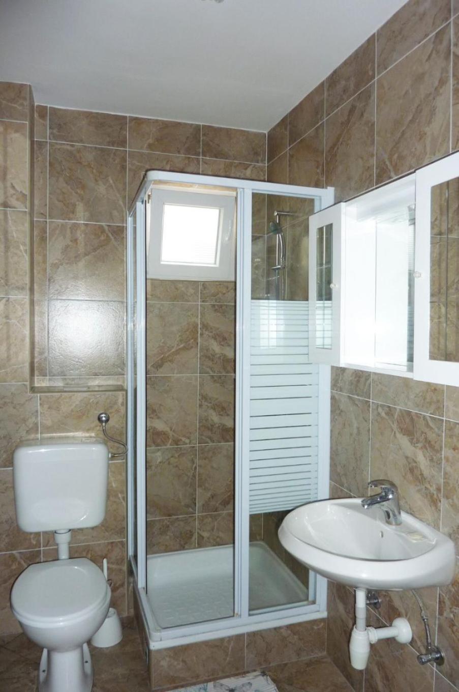 Apartments Bozica Вир Екстер'єр фото